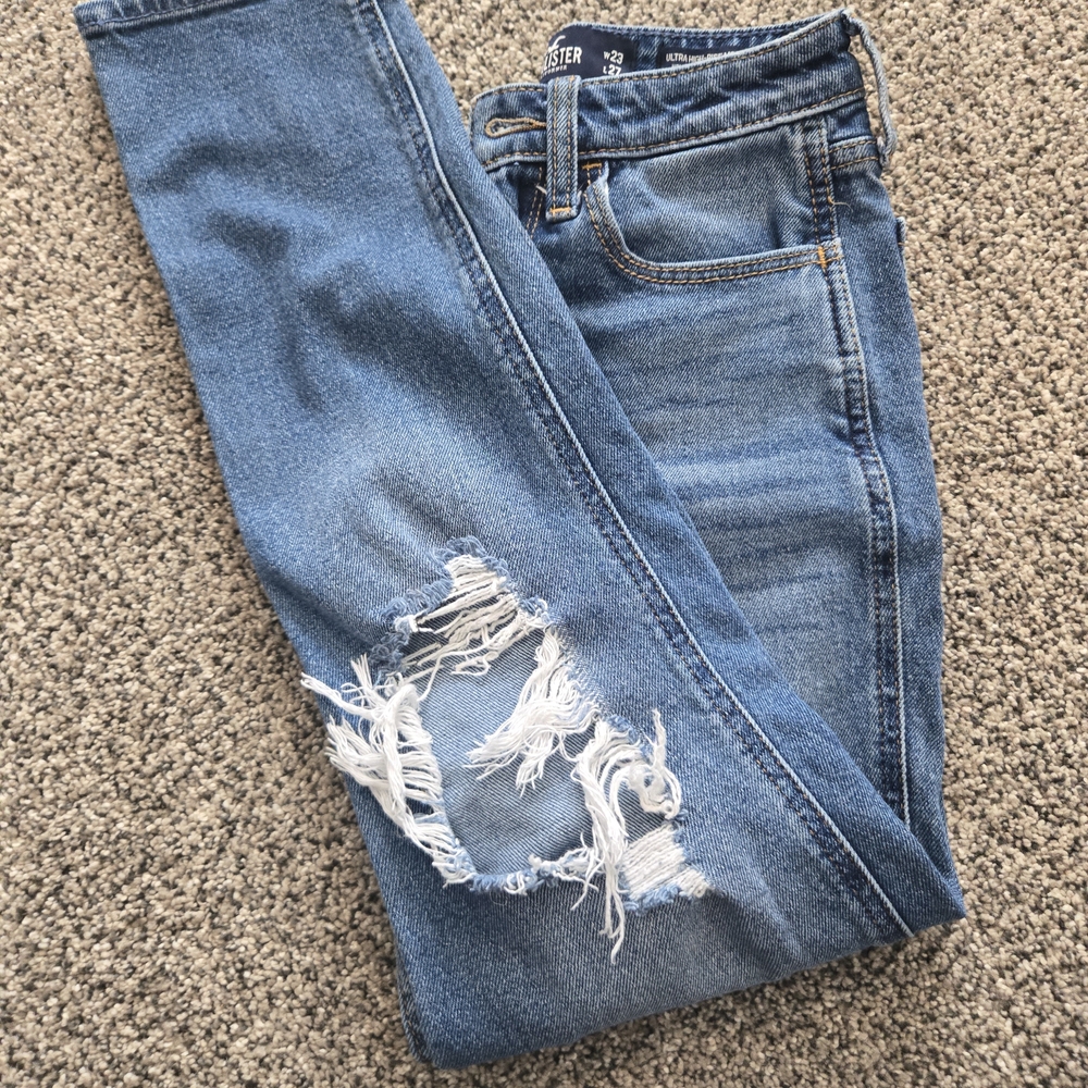 Hollister Women's Ultra High Rise Mom Light Blue Ripped Skinny Jeans